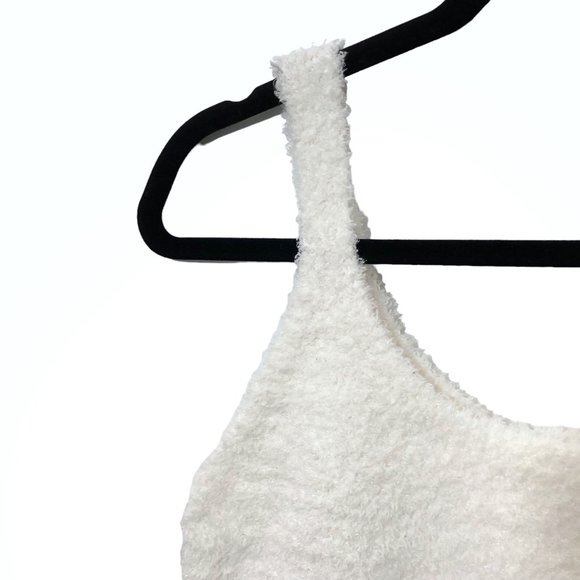 Colsie Solid White Fuzzy Sleeveless Cropped Tank Top Large - Picture 5 of 5